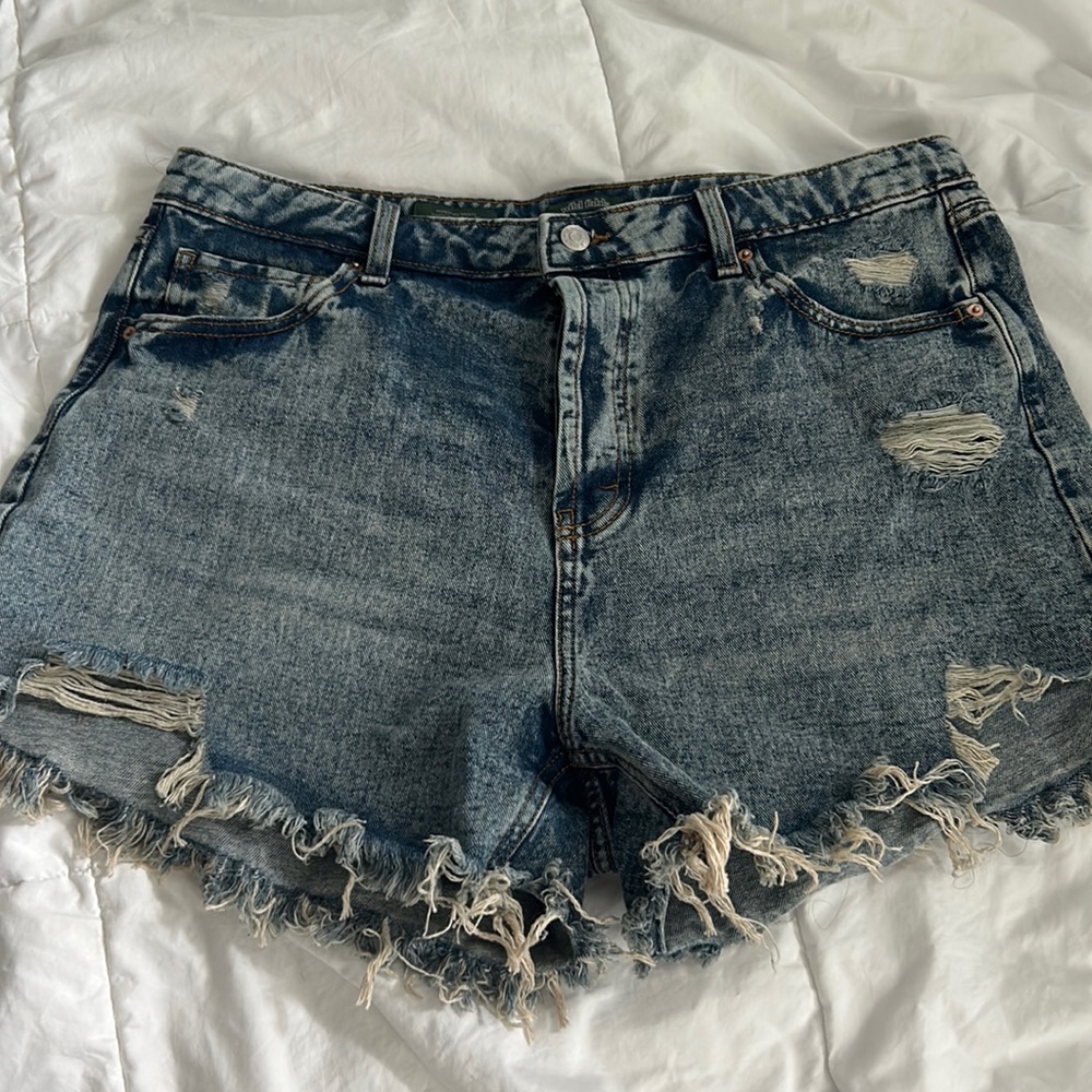 Wild Fable Highest Rise Shorts - size 16
